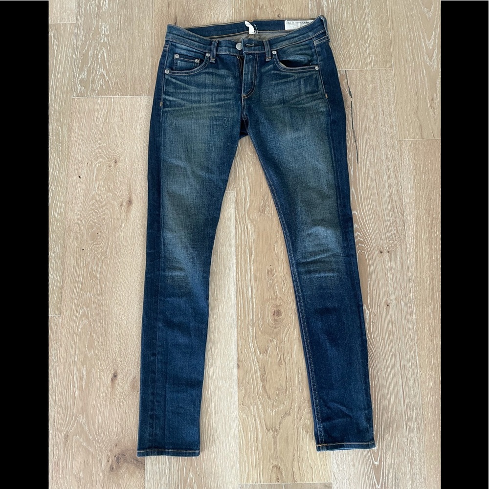Rag & Bone size 27, skinny, color kingsland.